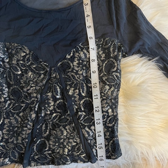 Urban Outfitter Mesh Silver Sparkly Crop Top - Picture 10 of 11